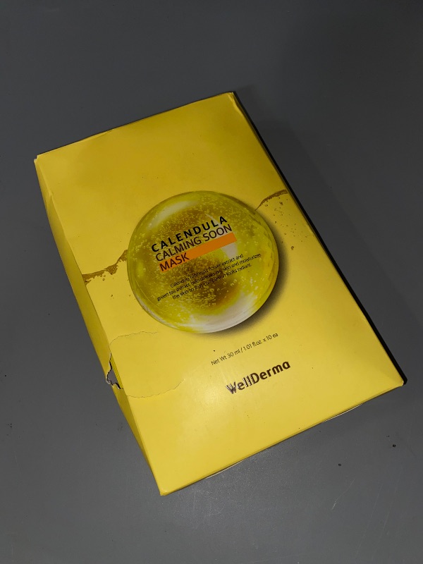 Photo 1 of Wellderma Calendula Calming Soon Mask Set