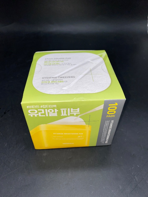Photo 1 of MEDIHEAL Vitamide Brightening Pad - Vegan Face Hypoallergenic Pads with Niacinamide, Sea Buckthorn - Radiance Boosting Pads for Clear, Illuminating Skin 100 Pads 
