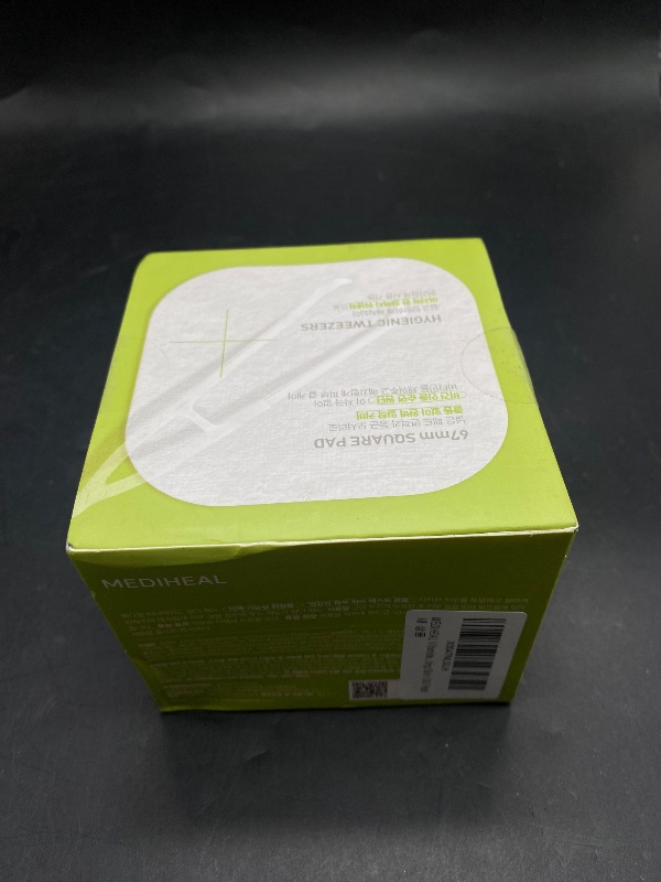 Photo 1 of  MEDIHEAL Vitamide Brightening Pad - Vegan Face Hypoallergenic Pads with Niacinamide, Sea Buckthorn - Radiance Boosting Pads for Clear, Illuminating Skin 100 Pads New
