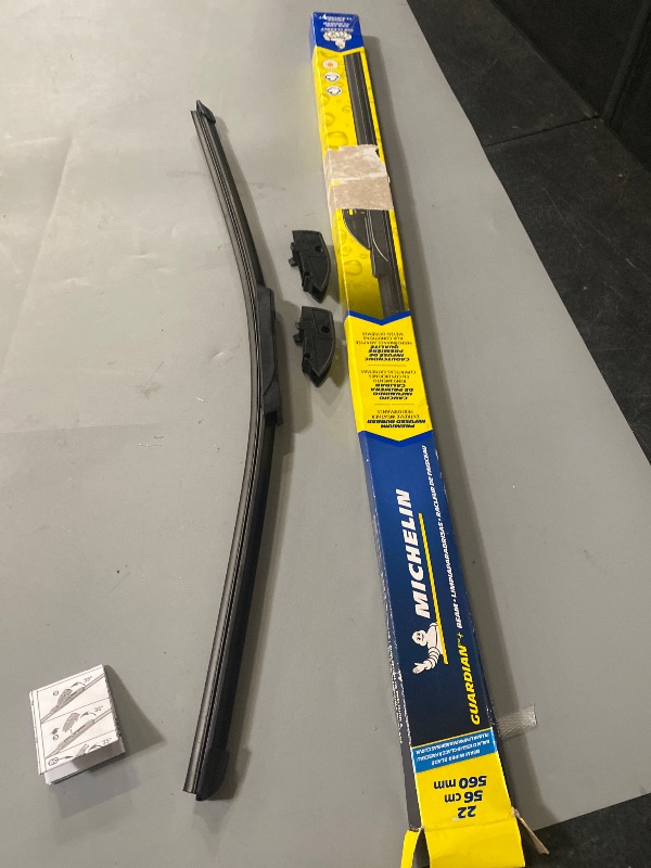 Photo 1 of 22' Michelin Guardian+ Beam Wiper Blades
