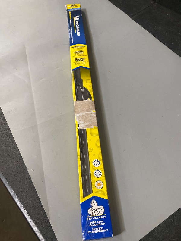 Photo 1 of 22' Michelin Guardian+ Beam Wiper Blades