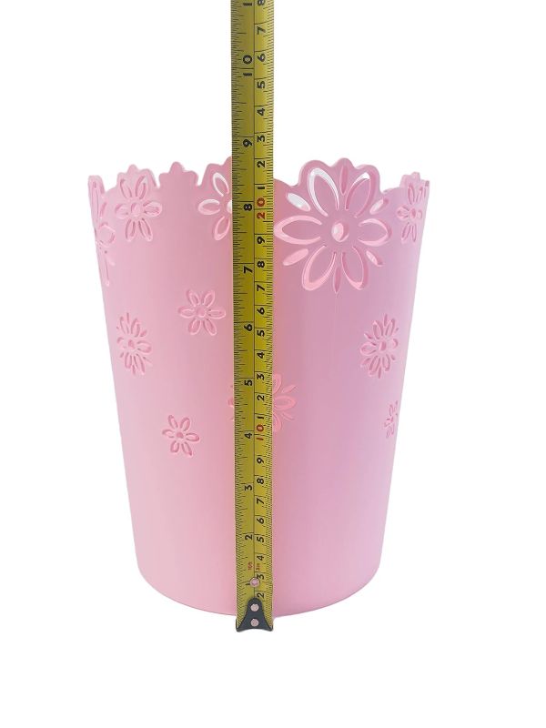 Photo 1 of Nazr Wastebasket, Hollow Flower Shape Plastic Lidless Wastepaper Baskets Trash Can (M-Pink)
