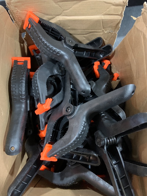 Photo 1 of Tanlade 50 Pcs 50 Pcs Spring Clamps Bulk Heavy Duty Spring Clips with Jaw Opening Backdrop Clips Clamps for Backdrop Stand Nylon Plastic Woodworking Clamps for Crafts Photography Art DIY (6'')