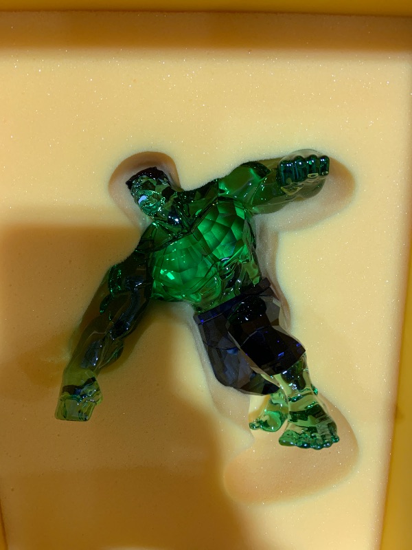 Photo 3 of Swarovski Marvel Hulk