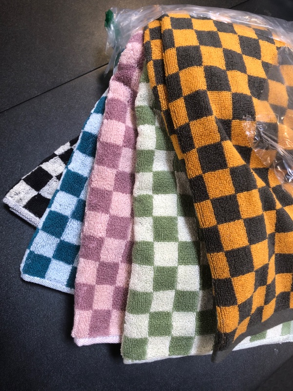 Photo 1 of 5 Pack Checkered Towels 