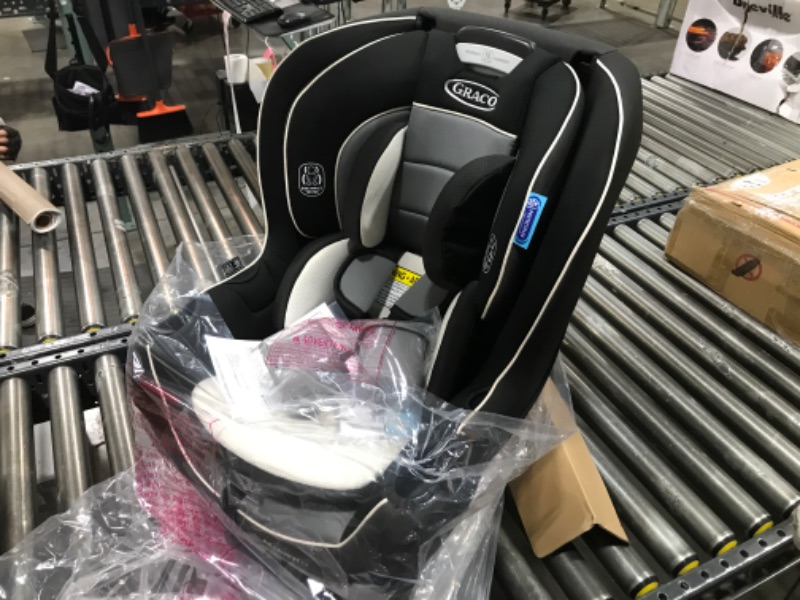 Photo 2 of Graco Extend2Fit Convertible Baby Car Seat, Rear and Forward Facing, Adjustable Extension Panel for Extra Legroom, Gotham Gotham 2-in-1