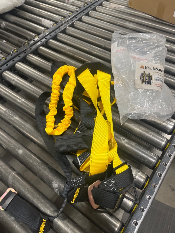 Photo 2 of KwikSafety - Charlotte, NC - SCORPION Safety Harness [w/attached 6ft. Tubular Lanyard on back] OSHA ANSI Fall Protection INTERNAL Shock Absorbing Lanyard/Construction Carpenter Scaffolding
