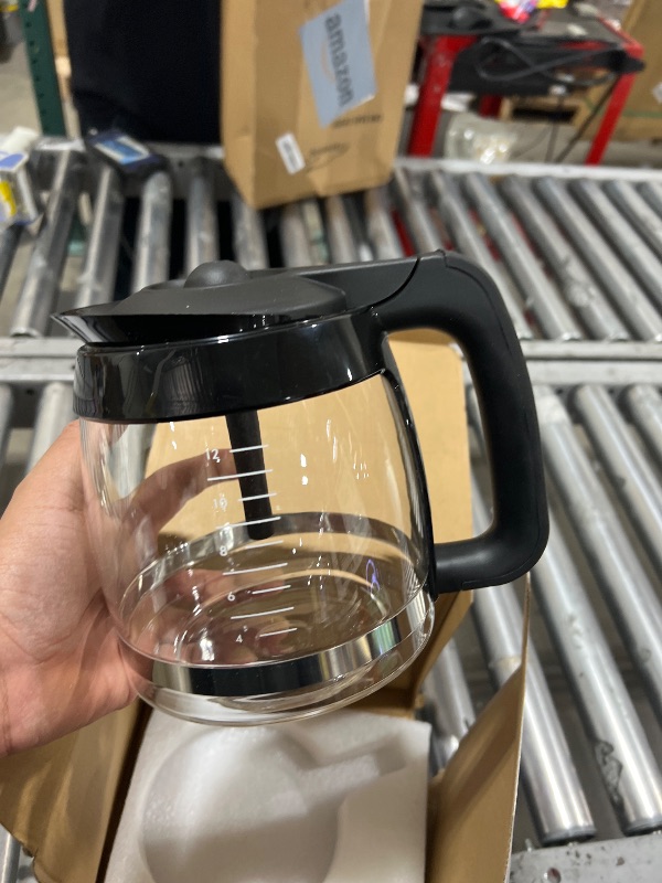 Photo 2 of CE200 12-Cup Glass Coffee Pot Replacement Compatible with Ninja Coffee Brewer Maker Models CE251 CE201 CE201C CE200 CE200C Model# XGLSLID200