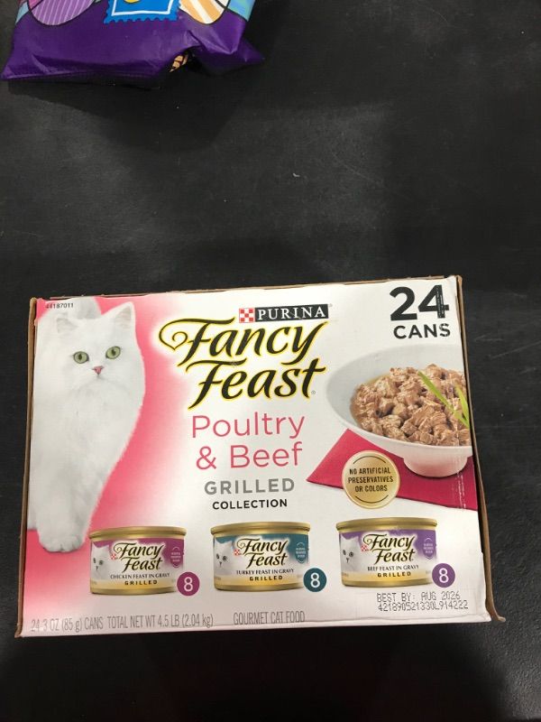 Photo 2 of Purina Fancy Feast Grilled Gourmet Wet Cat Food Chicken, Turkey  Beef Collection - 4.5lbs/24ct Variety Pack