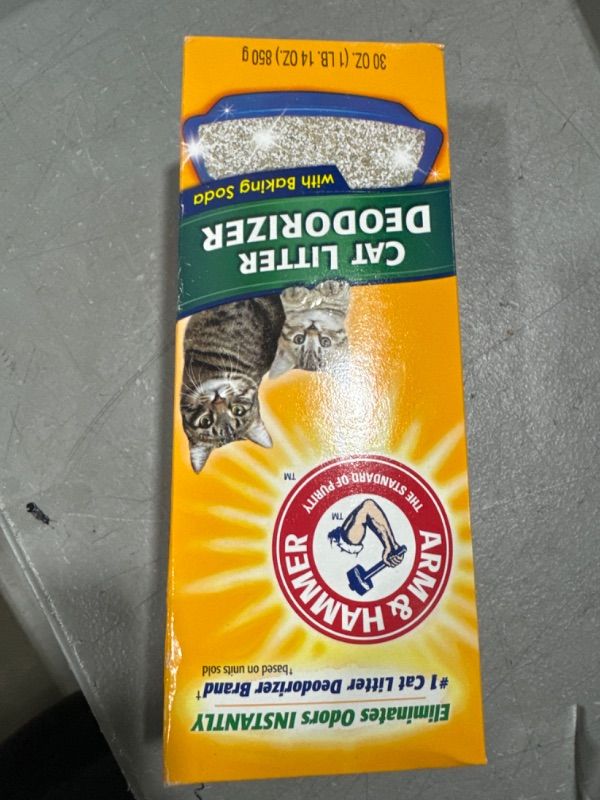 Photo 2 of ARM & Hammer Cat Litter Deodorizer 30 oz 1.88 Pound (Pack of 1)