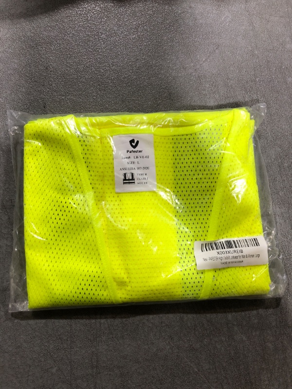 Photo 2 of PAFESTER Yellow Reflective Hi-Vis Safety Vests ANSI Class 2 Work Vests Workwear Waistcoat with Zipper Breathable Mesh Security Vest-L