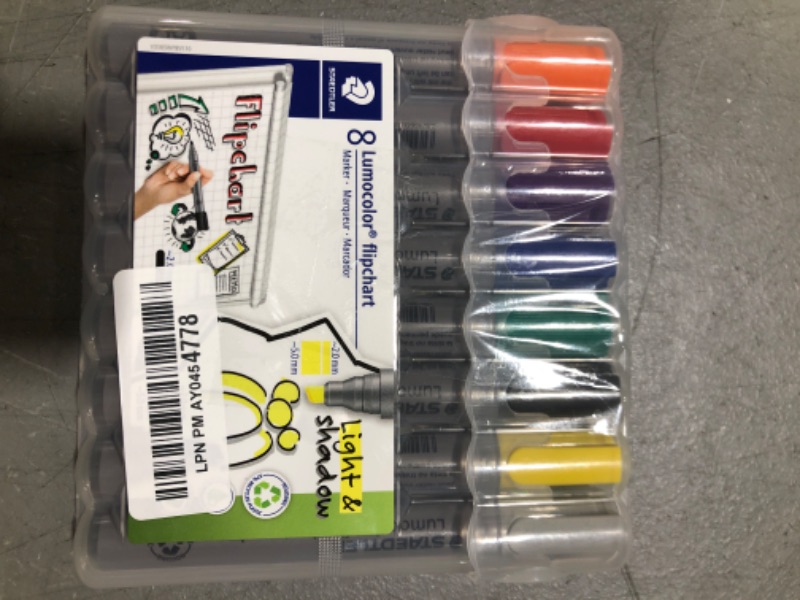 Photo 2 of STAEDTLER Lumocolor Flipchart marker, 8pcs box