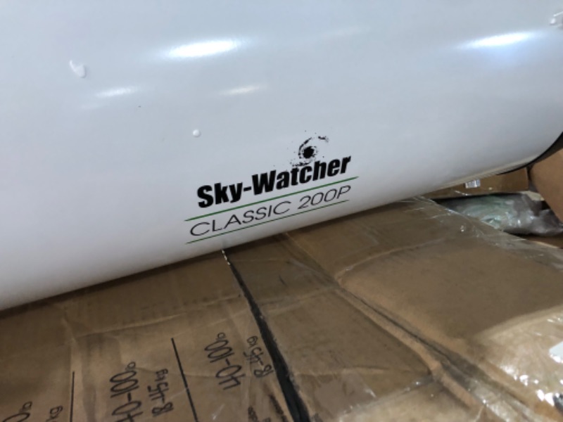 Photo 3 of ** possibly missing parts** SkyWatcher S11610 Traditional Dobsonian 8-Inch (White)