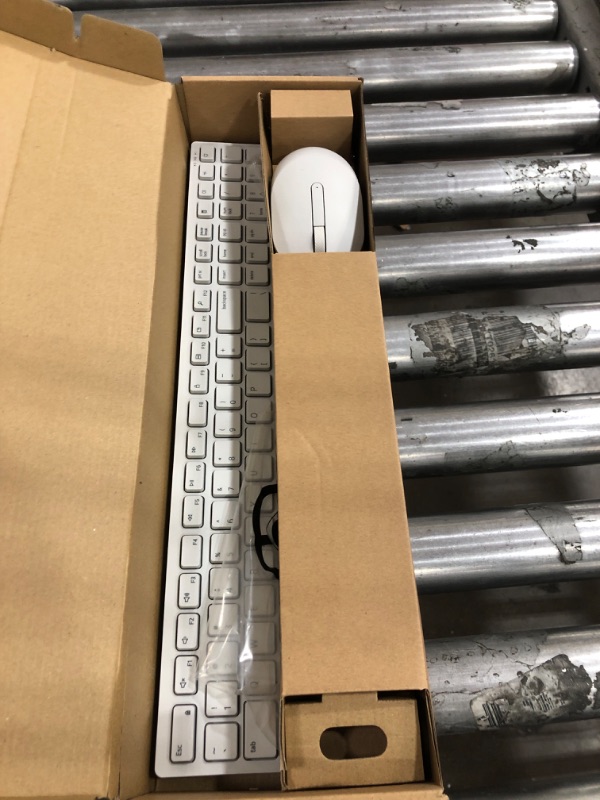 Photo 1 of Dell Pro KM5221W Keyboard & Mouse