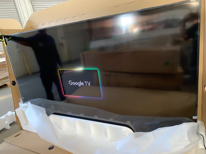 Photo 2 of 100" Class U76 Series 4K QLED UHD Smart Google TV (2024)