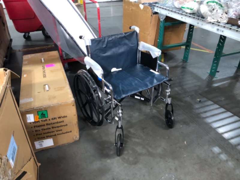 Photo 2 of ***USED - LIKELY MISSING PARTS - UNABLE TO VERIFY FUNCTIONALITY - SEE PICTURES***
Medline Excel Extra-Wide Bariatric Wheelchair For Adults and Seniors with 24" Wide Seat, Supports up to 500 lbs