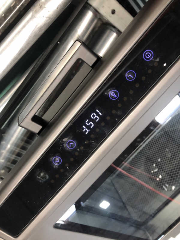 Photo 3 of ***USED - POWERS ON - UNABLE TO TEST FURTHER - SEE PICTURES***
Excalibur Electric Food Dehydrator Performance Series 6-Tray with Adjustable Temperature Control Includes Stainless Steel Drying Trays Glass Door Top View Window and LED Display Progress Bar, 