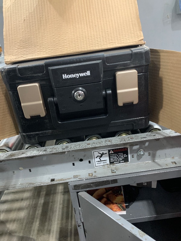 Photo 2 of *** Minor Scuffs and Scratches ***
Honeywell Safes and Door Locks - 30 Minute Fire Safe Waterproof Safe Box Chest with Carry Handle