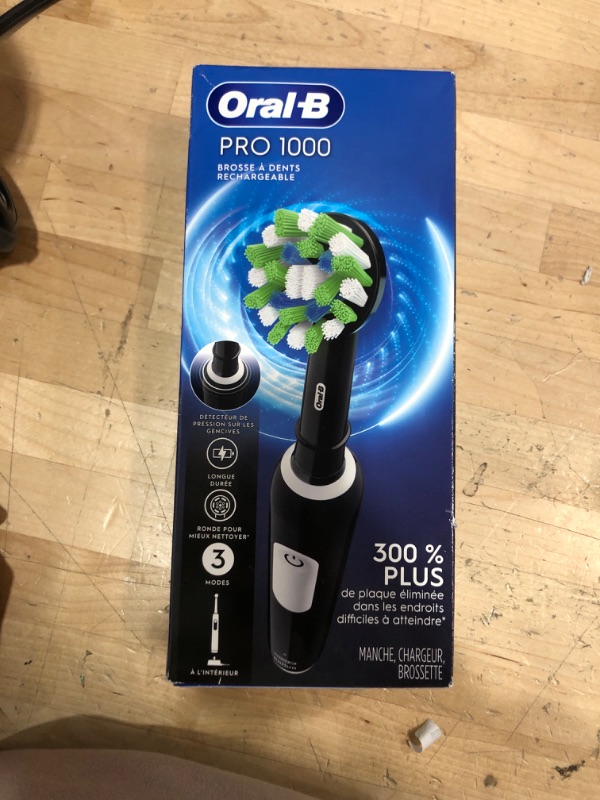 Photo 2 of 1000 CrossAction Electric Toothbrush