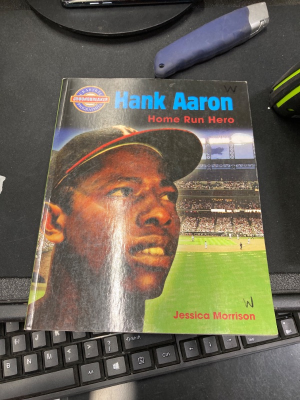 Photo 1 of Hank Aaron Home Run Hero