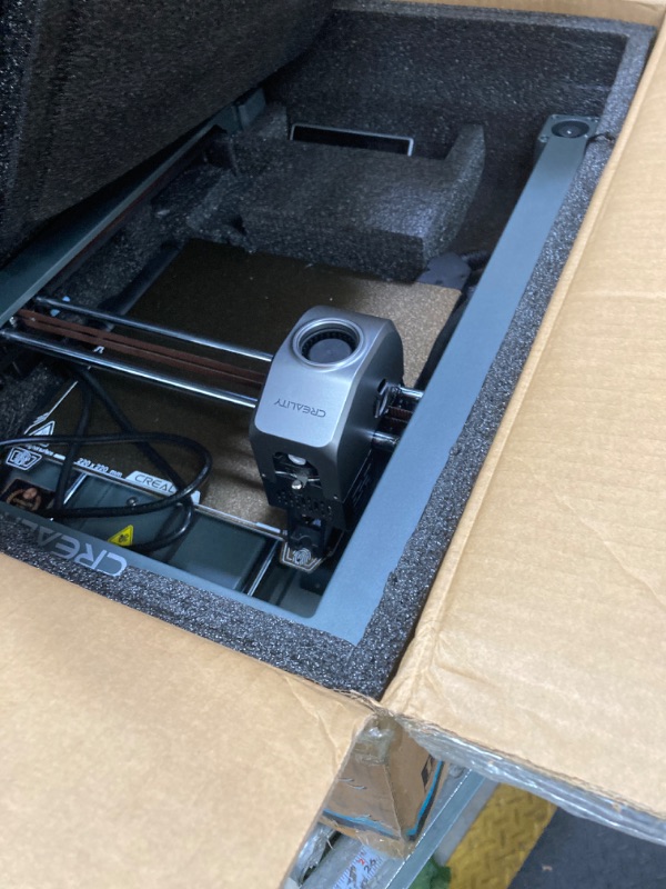 Photo 3 of 2024 New Version Creality Ender 3 V3 3D Printer, Core XZ for Max. 600mm/s Printing Speed, Integrated Die-Cast Aluminum Alloy, 60W Ceramic Heater Hotend, Dual Mighty Cooling Fans, 220 * 220 * 250mm ***Hotend needs to be replaced***