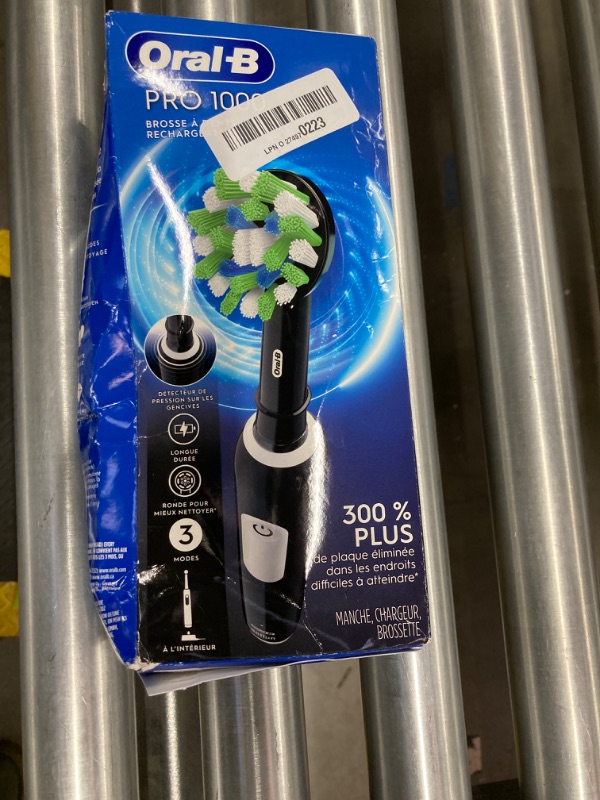 Photo 2 of 1000 CrossAction Electric Toothbrush