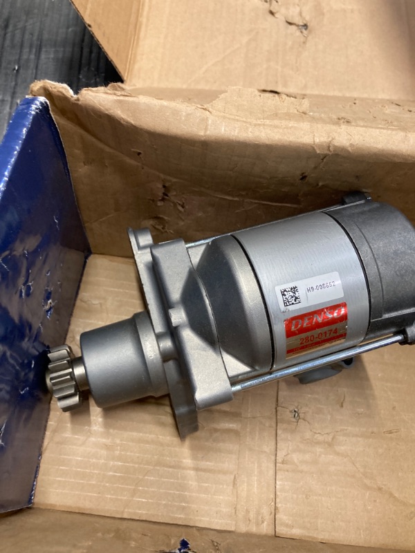 Photo 2 of Denso REMAN STARTER (2800174)