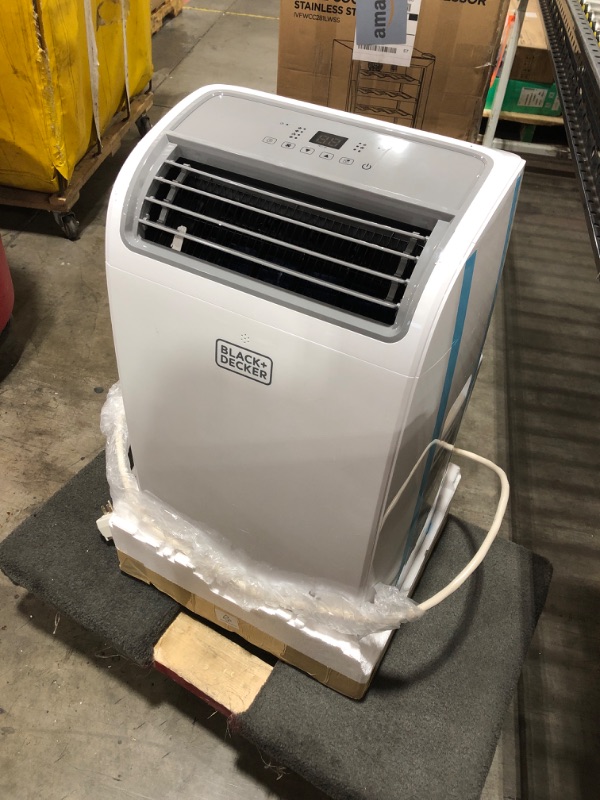 Photo 2 of  BLACK+DECKER BPACT14WT 7 700 BTU SACC/CEC (14 000 BTU ASHRAE) Portable Air Conditioner for Rooms up to 700 Sq. Ft. 