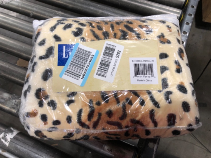 Photo 2 of  Lavish Home Fleece/Sherpa Animal Print Throw Blanket 