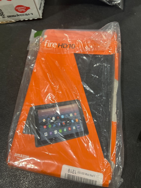 Photo 2 of Amazon Fire HD 10 Tablet Case (7th Generation