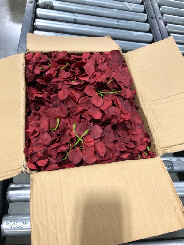 Photo 2 of Auihiay 104 PCS Burgundy Hydrangea Artificial Flowers, Silk Hydrangea Heads with Stems, Fake Flowers for DIY Wedding Centerpiece, Baby Shower, Home Party Garden Decoration (Burgundy)
