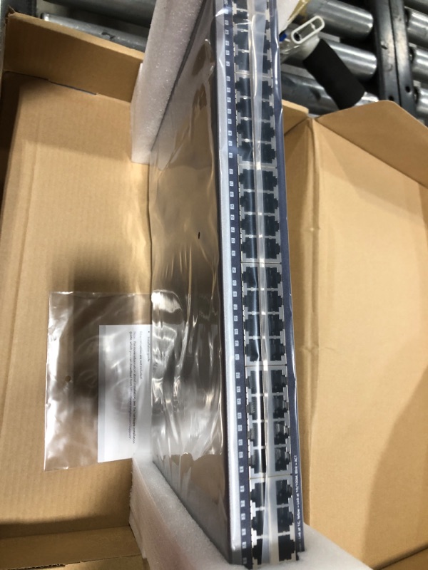 Photo 3 of **SOLD FOR PARTS**
NETGEAR 48-Port Gigabit Ethernet Smart Managed Pro Switch (GS748T) - with 4 x 1G SFP