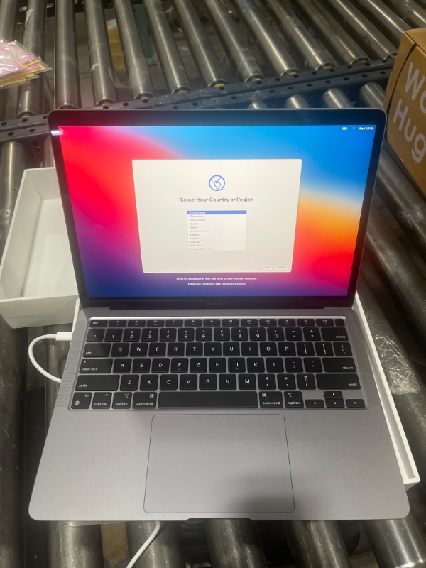 Photo 3 of *** FUNCTIONAL ONLY WHEN PLUGGED IN*** --- Apple 2022 MacBook Air M2 Chip (13-inch, 8GB RAM, 256GB SSD Storage) (QWERTY English) Space Gray ---*** FUNCTIONAL ONLY WHEN PLUGGED IN***