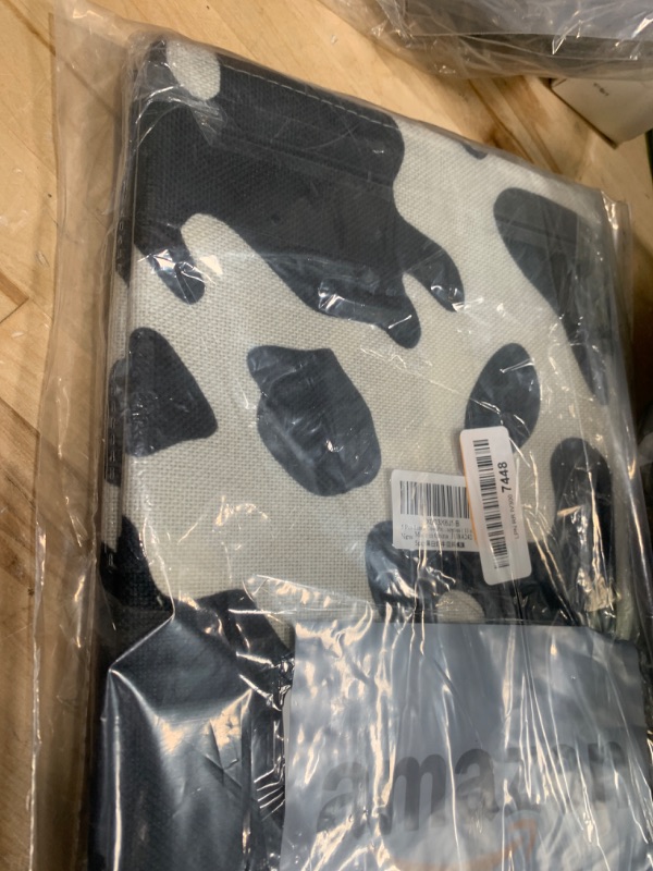 Photo 2 of 5 Pcs Linen Cow Print Table Runner Black and White Farm Cow Print Tablecloth Western Barnyard Cowboy Themed Table Cloths for Birthday Party Decorations Home Kitchen Table Supplies ( 13 x 72 in)