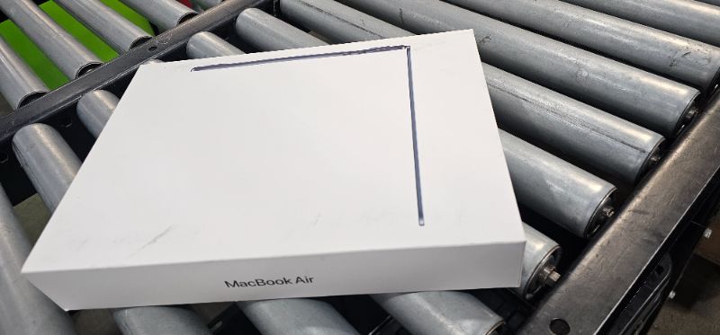 Photo 4 of Apple 2024 MacBook Air 13-inch Laptop with M3 chip: Built for Apple Intelligence, 13.6-inch Liquid Retina Display, 16GB Unified Memory, 512GB SSD Storage, Backlit Keyboard, Touch ID; Midnight*----FACTORY SEALED------------SN--SL2D4030MM7