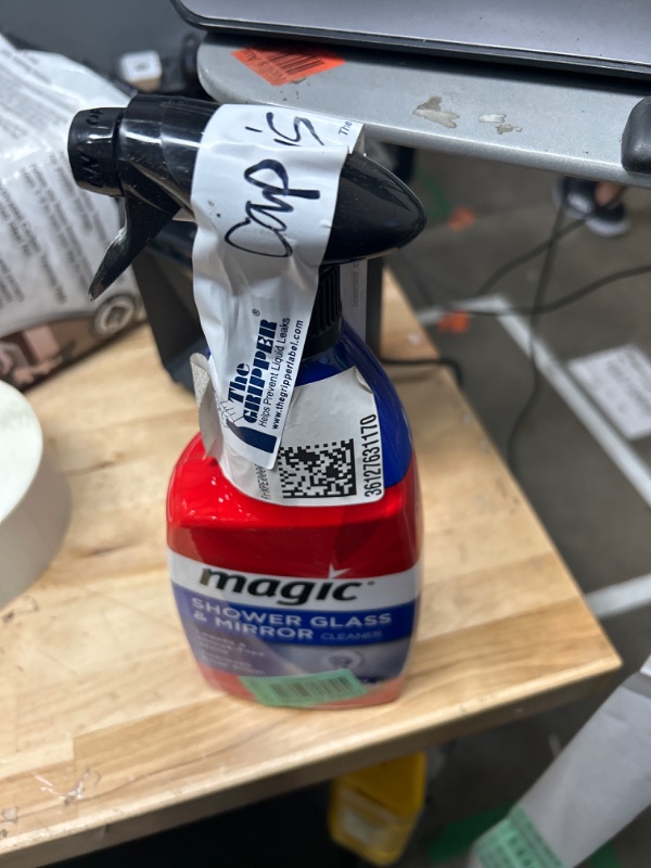 Photo 1 of ***CAP BROKEN , STILL FULL ****Magic Glass Cleaners 28 Fluid Ounce
