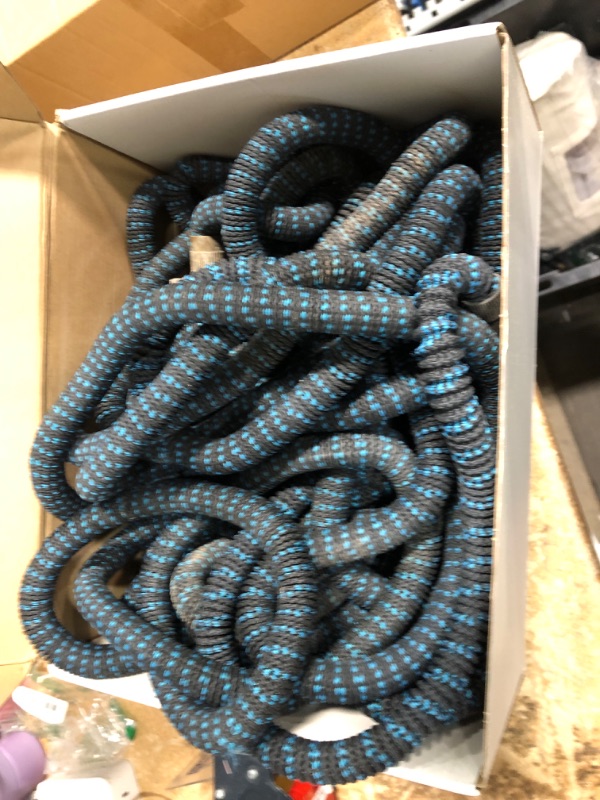 Photo 2 of 200FT expandable Flex Garden Hose with Triple Layer Latex Core,3/4"Solid Metal Fittings, Extra Strength Fabric Lightweight & No-Kink Flex Water Hose with 10 Function Nozzle