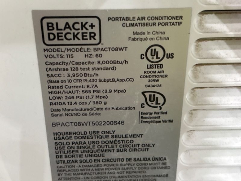 Photo 2 of *** TESTED POWERS ON *** Black and decker portable air conditioner 