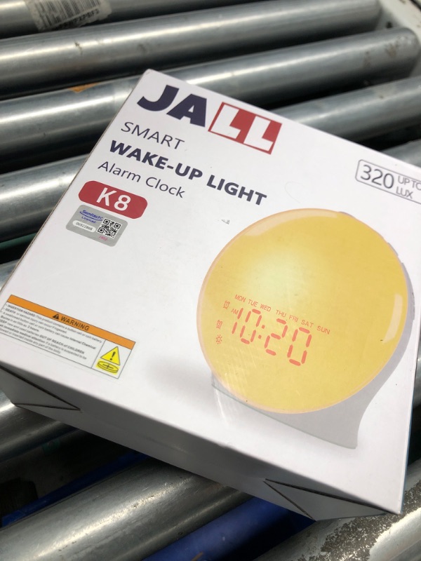 Photo 2 of [FOR PARTS, READ NOTES]
Wake Up Light Sunrise Alarm Clock for Kids, Heavy Sleepers, Bedroom, with Sunrise Simulation, Sleep Aid, Dual Alarms, FM Radio, Snooze, Nightlight, Daylight, 7 Colors, 7 Natural Sounds, Ideal for Gift