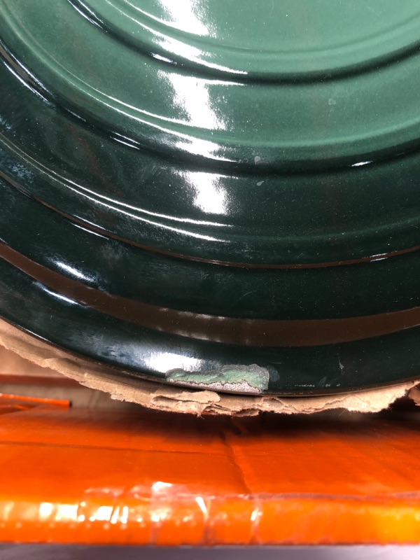 Photo 3 of (FAIR) Le Creuset Enameled Cast Iron Signature Round Dutch Oven, 9 qt., Artichaut