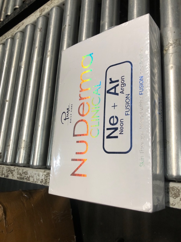 Photo 2 of ***FACTORY SEALED******NON REFUNDABLE***NuDerma Clinical Skin Therapy Wand - Portable Handheld High Frequency Skin Therapy Machine w 6 FUSION Neon + Argon Wands - Natural Acne Treatment***FACTORY SEALED******NON REFUNDABLE***