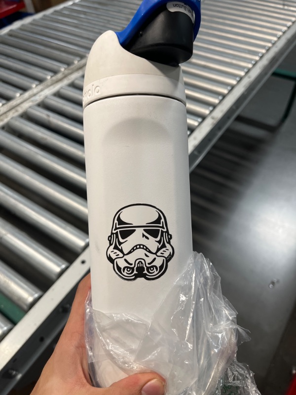 Photo 2 of **LID IS BROKEN**
Owala Star Wars FreeSip Insulated Stainless Steel Water Bottle with Straw, BPA-Free Sports Water Bottle, Great for Travel, 24 Oz, Stormtrooper