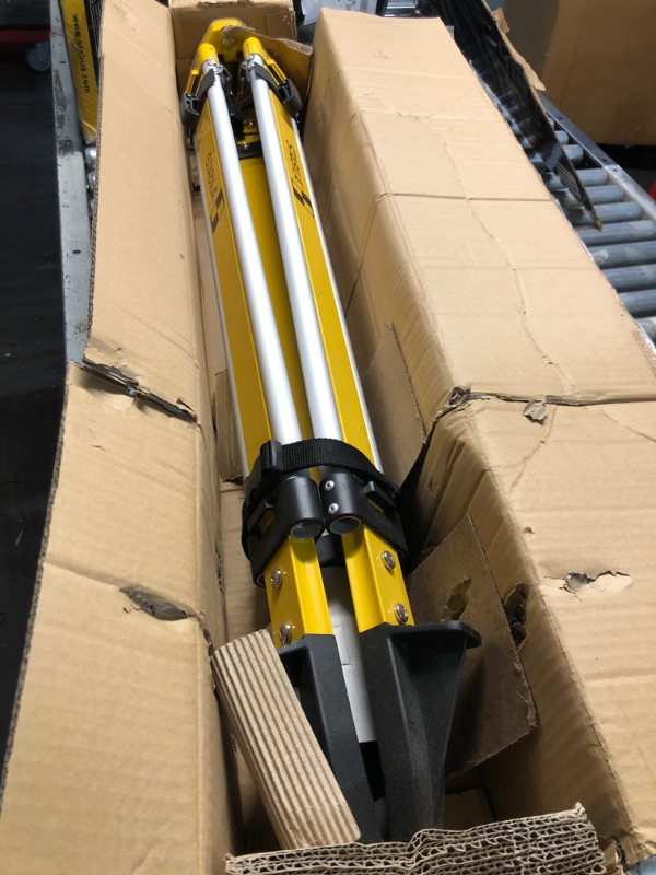 Photo 4 of ***USED - LIKELY MISSING PARTS - UNABLE TO VERIFY FUNCTIONALITY - SEE PICTURES***
Stabila LAR350 Fully Self-Leveling Rotary Laser 9-piece Kit Interior/Exterior Horizontal, Vertical Levelling, Dual-Slope, Section Mode, LED Assist, Manual Alignment, Motion 