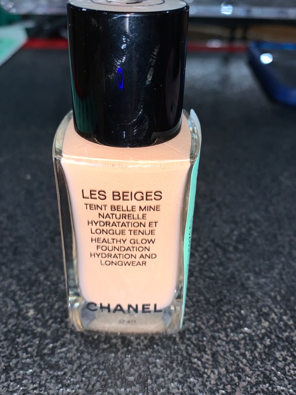 Photo 2 of ***NON-REFUNDABLE***
CHANEL LES BEIGES
Healthy Glow Foundation Hydration and Longwear B40