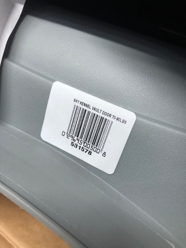 Photo 5 of ***DAMAGED - CRACKED - SEE PICTURES - LIKELY MISSING PARTS***
Petmate Sky Kennel - IATA Compliant and Airline Approved Dog Crate for Pets 70-90 lbs - Perfect for Car and Air Travel - Heavy-Duty Plastic Construction - Made in USA - 40 Inches