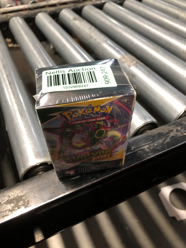 Photo 2 of ***FACTORY SEALED******NON REFUNDABLE***Pokémon TCG: Sword & Shield 7: Evolving Skies Build & Battle Box