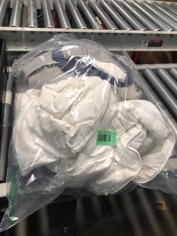 Photo 1 of (BAGGED) Globon Down Blanket, Extra Lightweight Summer Comforter/Duvet Insert, Noiseless & Extra Soft, Queen Size 90x90 inches,10 Ounce Fill Weight, White
