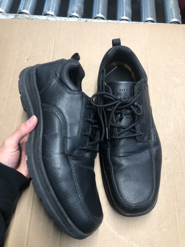Photo 1 of Perry Ellis Eldridge Men's Slip-Resistant Casual Shoes (US 13men/14.5women)
