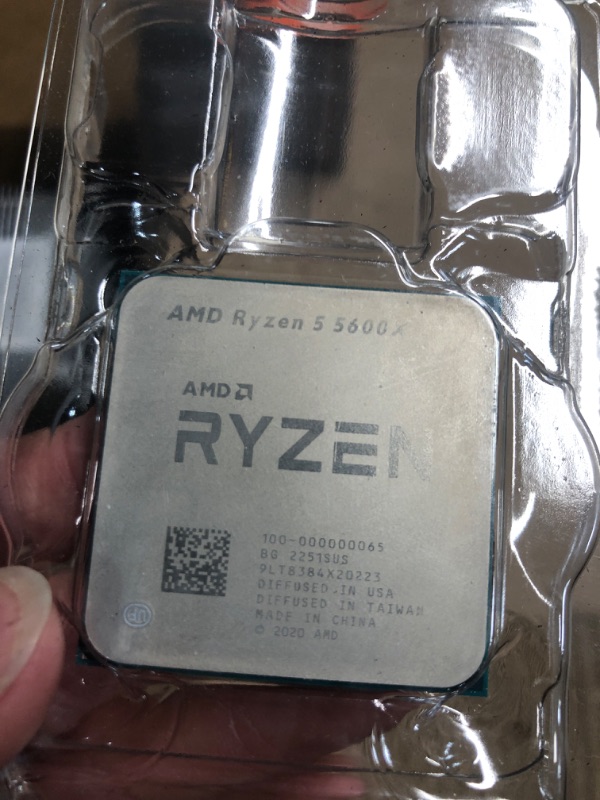 Photo 2 of ***NONREFUNDABLE - MAJOR DAMAGE - SEE COMMENTS***
AMD Ryzen 5 5600X 6-core, 12-Thread Unlocked Desktop Processor with Wraith Stealth Cooler