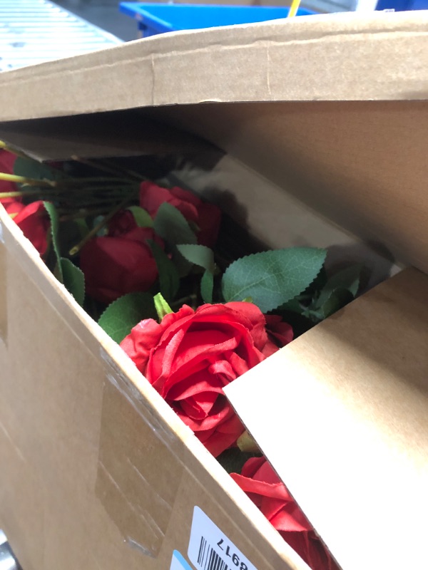 Photo 1 of Hotop 120 Pcs Artificial Roses in Bulk, Long Stem Roses Artificial Flowers Bouquet, Silk Real Touch Fake Roses for Home Wedding Bridal Party Table Centerpieces Decoration Valentine's Day Gifts(Red)